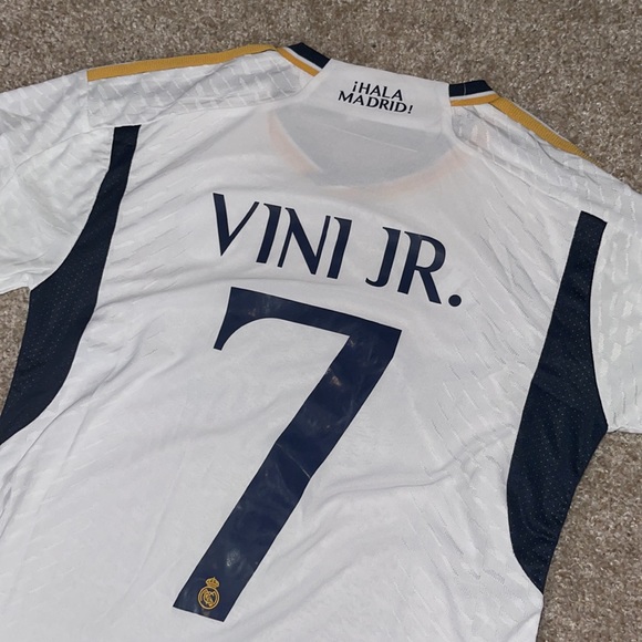 Adidas Real Madrid Vini Jr. 2023/2024 Men’s Soccer Home Jersey🆕 - Picture 6 of 6